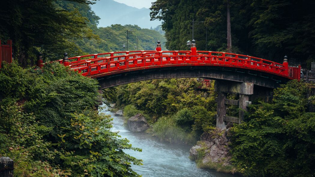 自然之美，桥梁、河流、灌木与树木，高清4K壁纸（3840x2160）免费下载