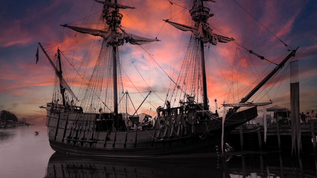 船影桅杆映码头，天空云彩如画中——4K高清壁纸3840x2160免费下载