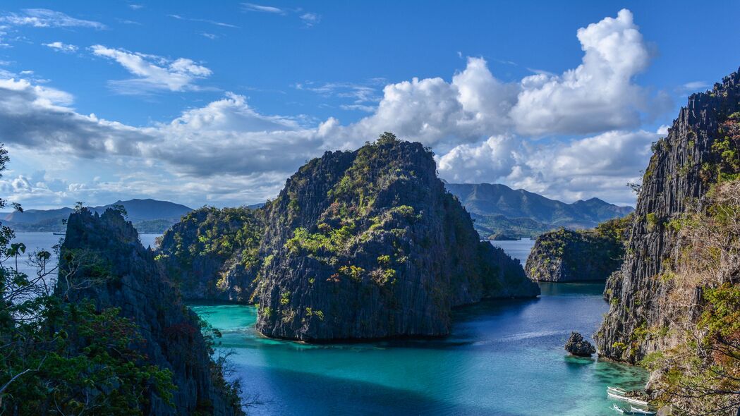 山海船景，自然天空云彩4K超高清壁纸，3840x2160分辨率，精美风景图片免费下载