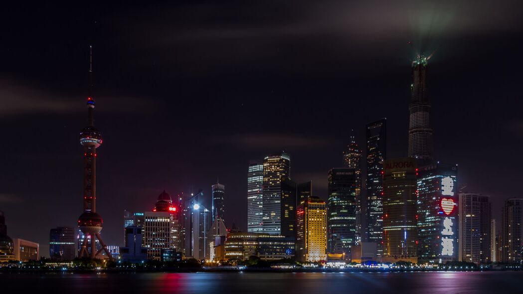 塔影映海，城市夜韵，4K超清壁纸，3840x2160高清风景图片下载