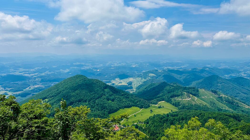 绝美丘陵山脉，树木葱茏风景，4K超清壁纸，3840x2160高清下载