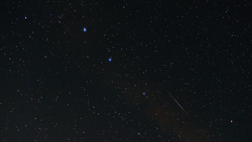 璀璨星空，4K高清夜晚壁纸，3840x2160超清黑暗背景图片下载