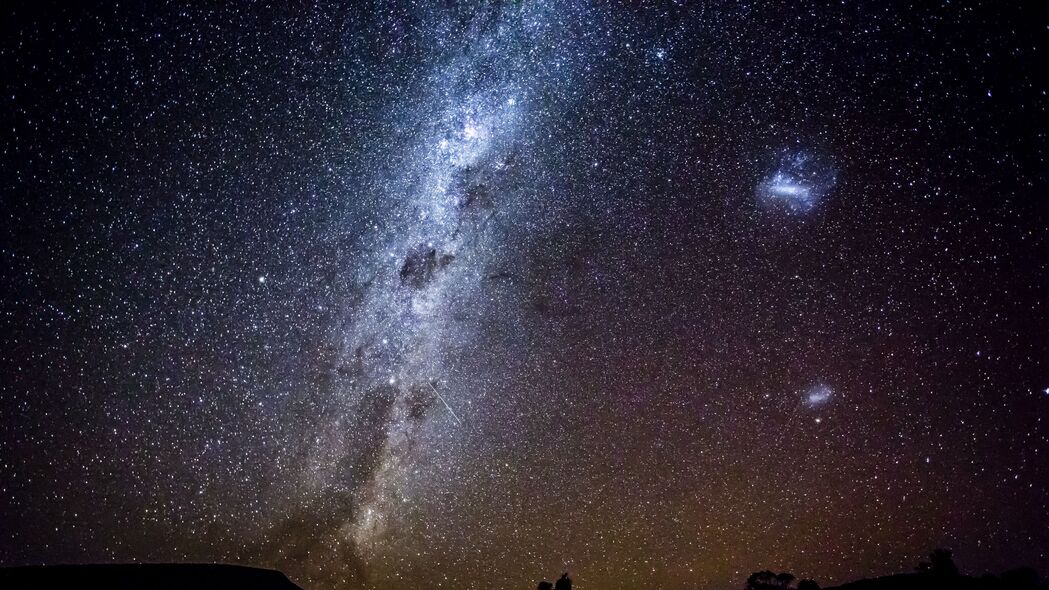 【震撼银河之夜】深邃星空4K壁纸，高清3840x2160背景图片免费下载