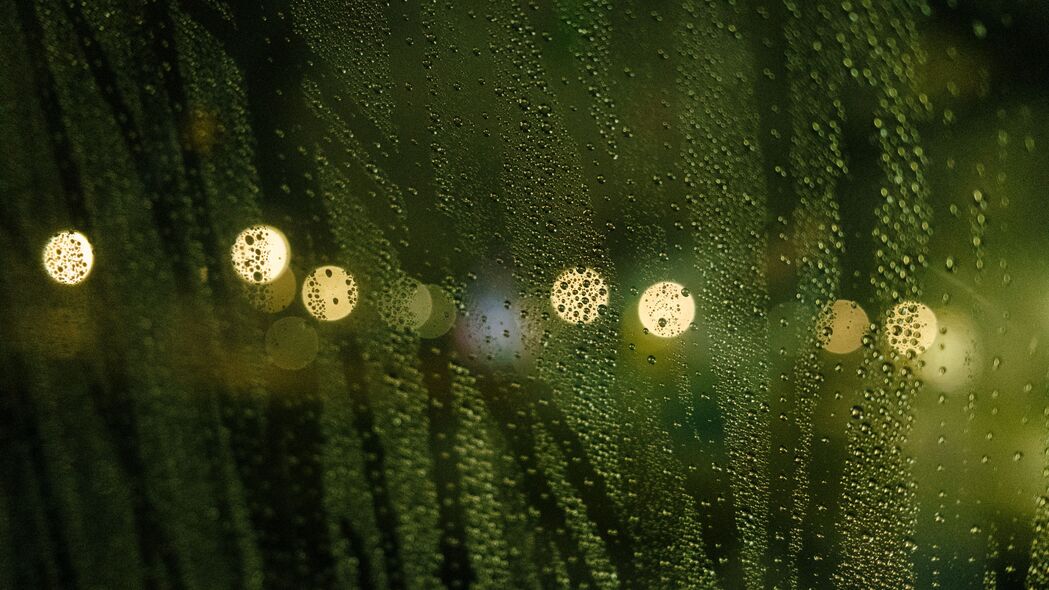 雨滴轻舞，玻璃映光，散焦朦胧，4K高清壁纸3840x2160下载