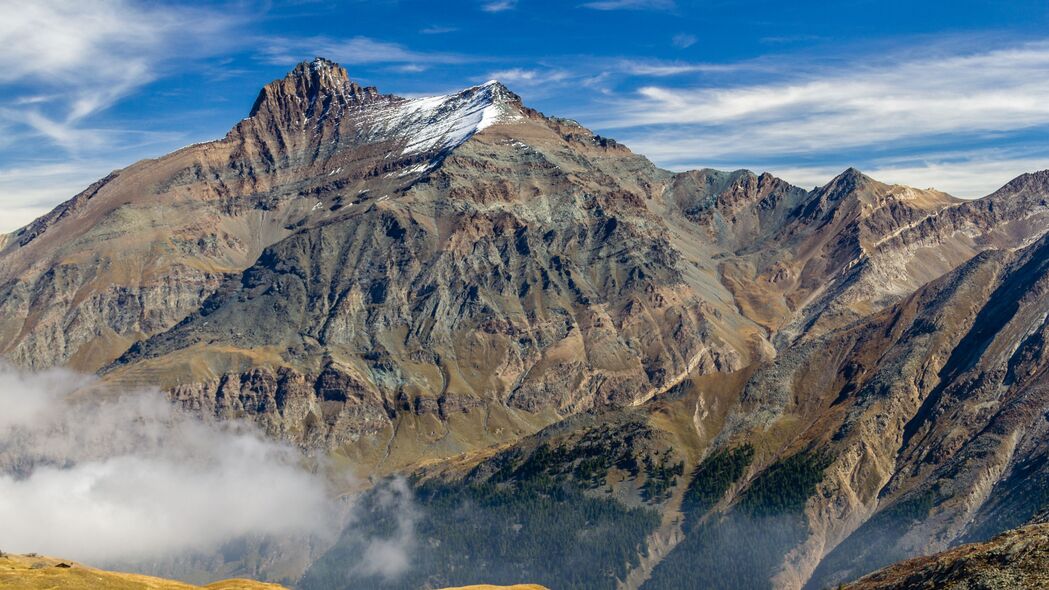 绝美山脉浮雕斜坡，4K超高清自然风景壁纸3840x2160免费下载