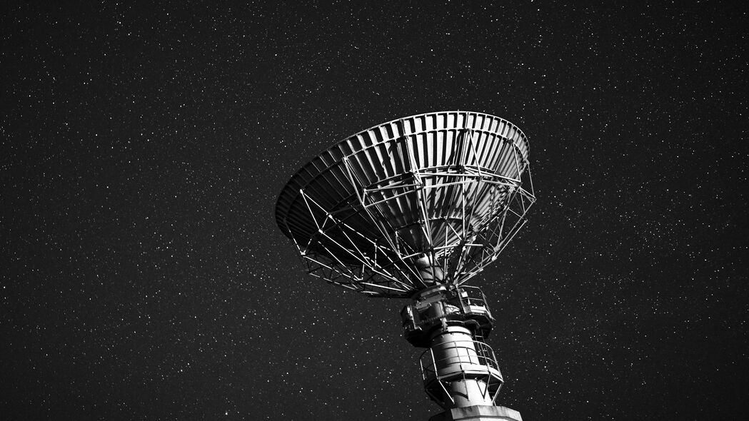 探索深邃星空，精美卫星星星4K壁纸，高清3840x2160背景图片免费下载