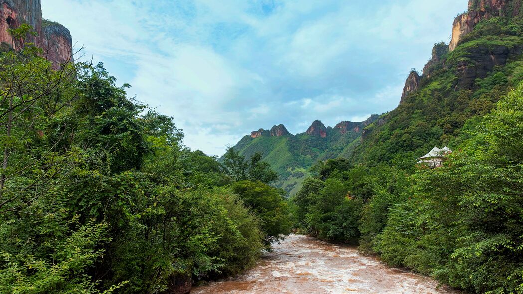 高清4K壁纸下载，河流、树木、森林、山脉绝美风景，3840x2160分辨率