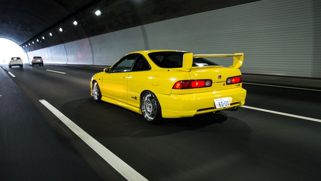 Acura Integra 黄色炫酷4K壁纸，高清3840x2160汽车图片，免费下载