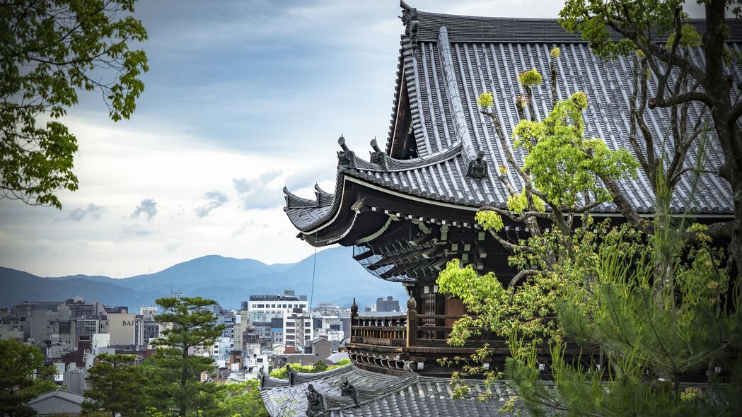 宝塔建筑分支绝美4K壁纸，3840x2160超清背景图片，免费下载