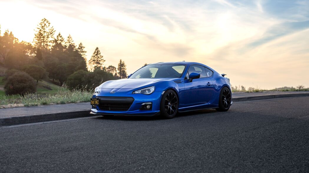 Subaru BRZ蓝色4K壁纸，高清3840x2160汽车图片，一键下载