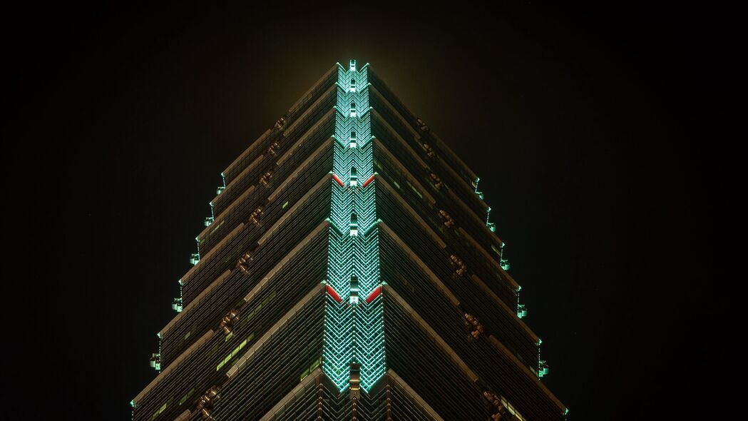 建筑辉光立面夜景，边缘闪耀4K壁纸，超清3840x2160背景图片下载