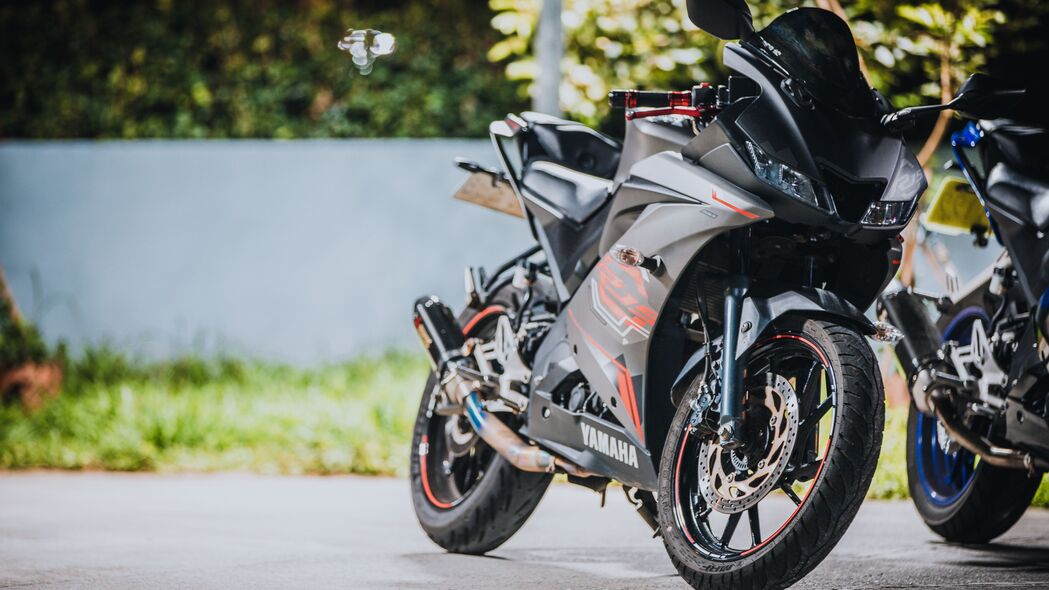 本田CBR250RR 4K高清壁纸，摩托车与自行车精选，3840x2160分辨率畅享下载