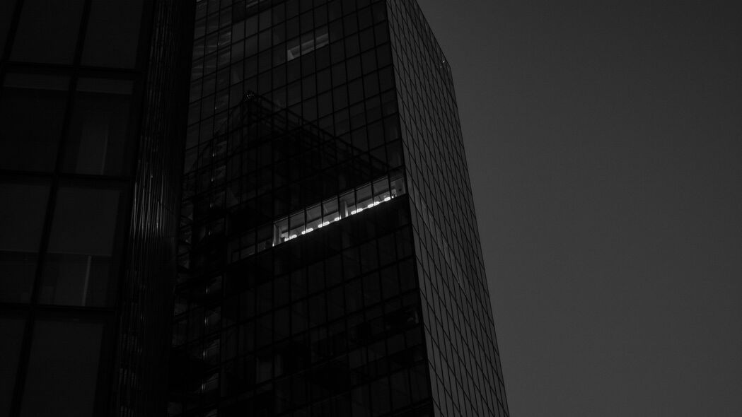 摩天大楼夜景，炫酷灯光窗户4K高清壁纸，3840x2160超清画质下载