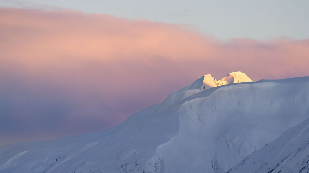 冬季雪山美景，4K超高清3840x2160壁纸，一键下载！
