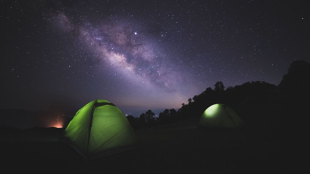 夜色星空帐篷美景，深色4K超清壁纸，3840x2160高清下载