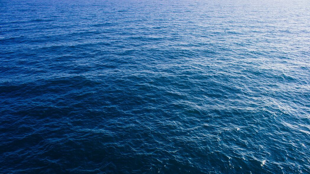 海洋蓝韵，极简自然风 4K超高清壁纸 3840x2160 免费下载