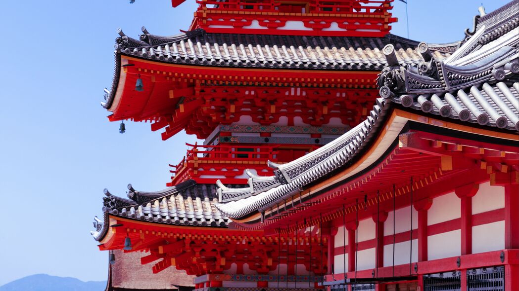 红色宝塔建筑高清4K壁纸，3840x2160超清背景图片，免费下载