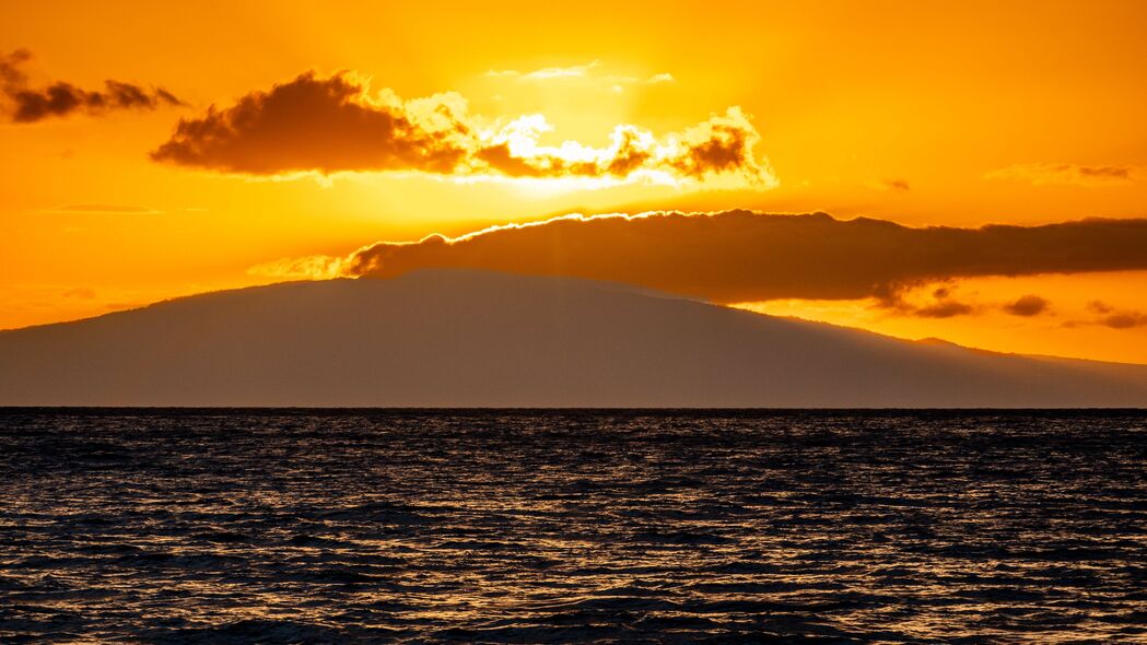 海山云映，日落美景，4K高清自然壁纸（3840x2160）下载欣赏