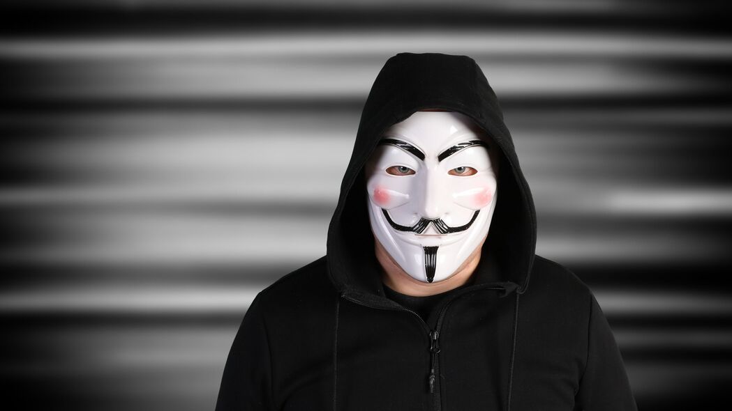 男人面具引擎盖高清4K壁纸，3840x2160超清大图，匿名下载