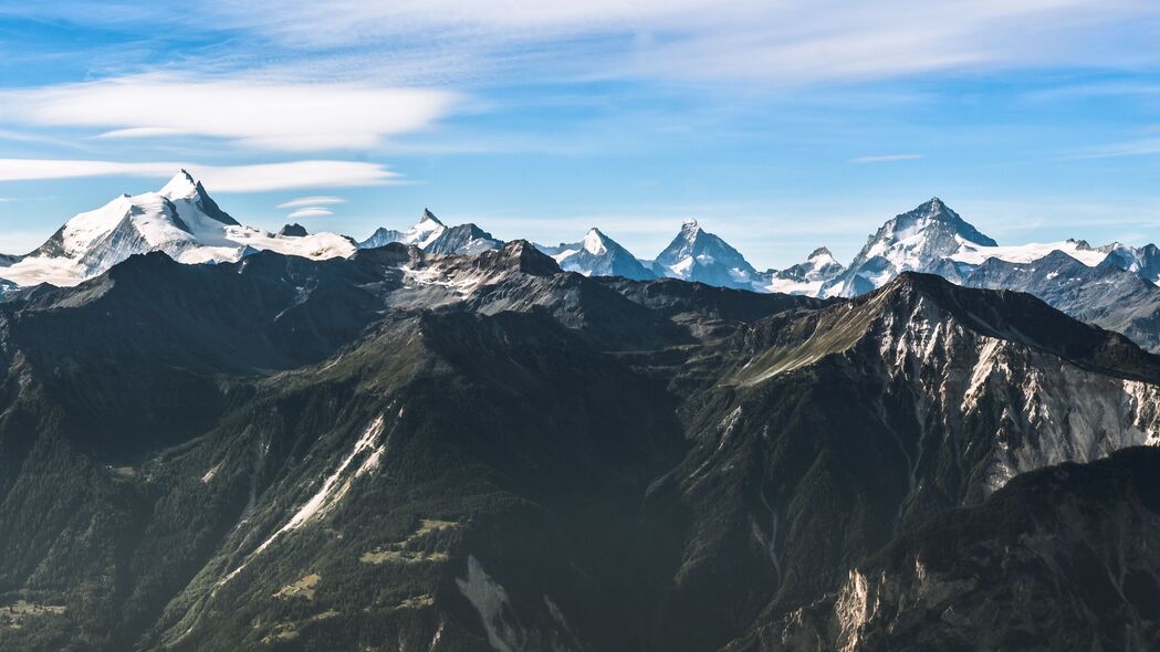绝美山脉斜坡自然景色，高清4K树木景观壁纸，3840x2160超清下载