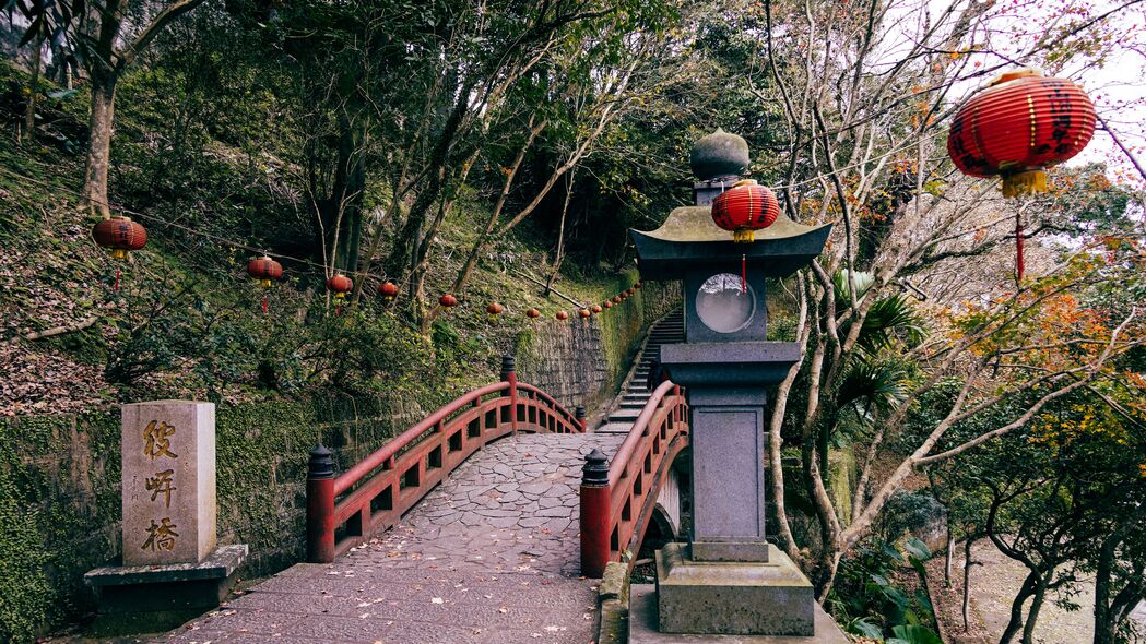 日本风情，桥、楼梯与灯笼美景，4K超高清壁纸，3840x2160免费下载