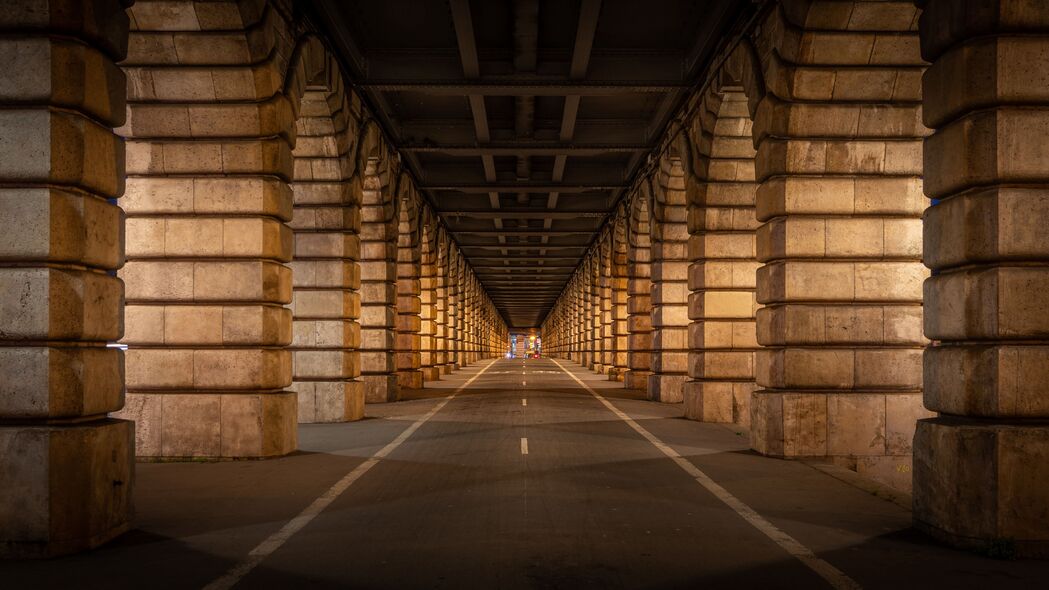 道路、桥梁、隧道4K高清壁纸，3840x2160超清背景图片，免费下载