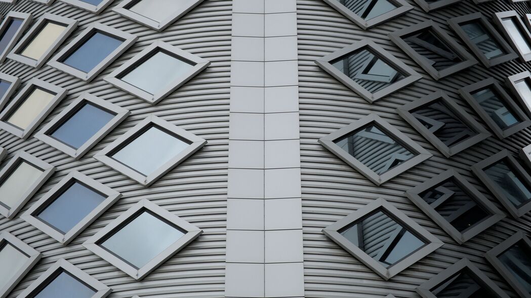 灰色建筑立面窗户玻璃4K高清壁纸，3840x2160超清背景图片下载