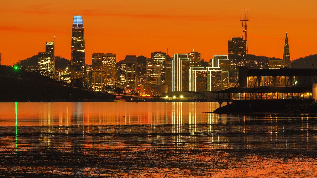 城市河流夜景，建筑灯光璀璨，黄昏时分绝美风光，4K高清壁纸下载（3840x2160）