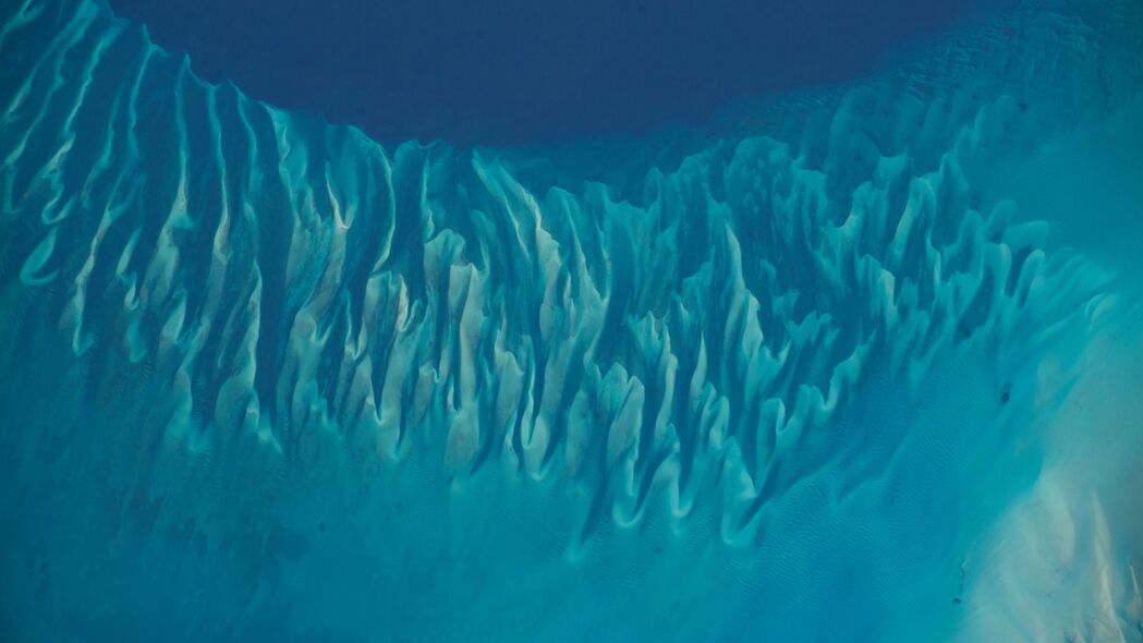 海底地貌奇观，太空视角下的蔚蓝世界，4K高清壁纸，3840x2160超清下载