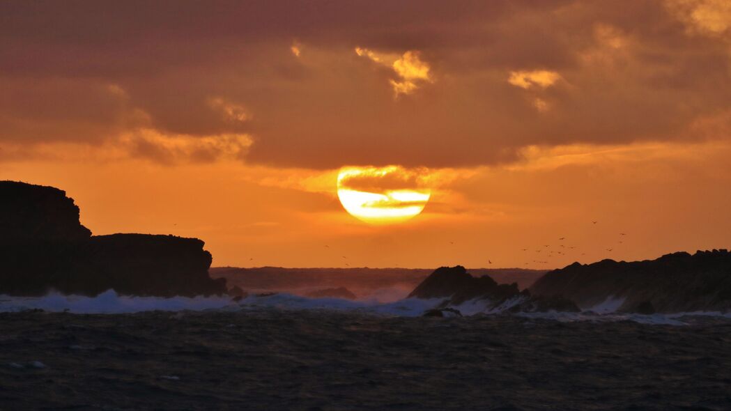 太阳日落大海绝美风景，4K超清壁纸3840x2160高清下载