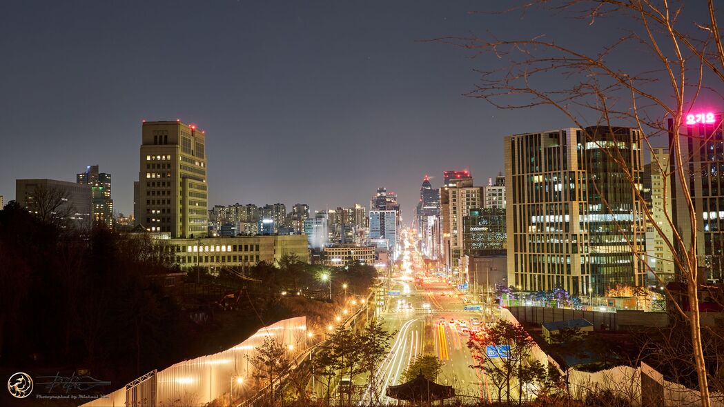 城市黄昏鸟瞰，建筑道路灯光美景，超高清4K壁纸3840x2160免费下载