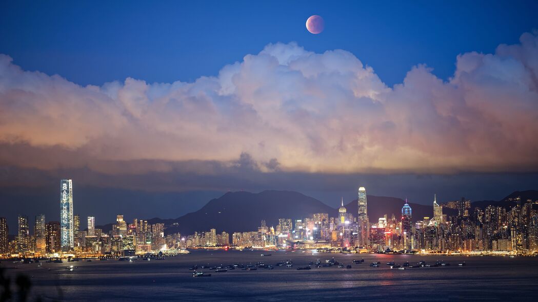 夜城风采，建筑映月，绝美4K超清壁纸（3840x2160）下载