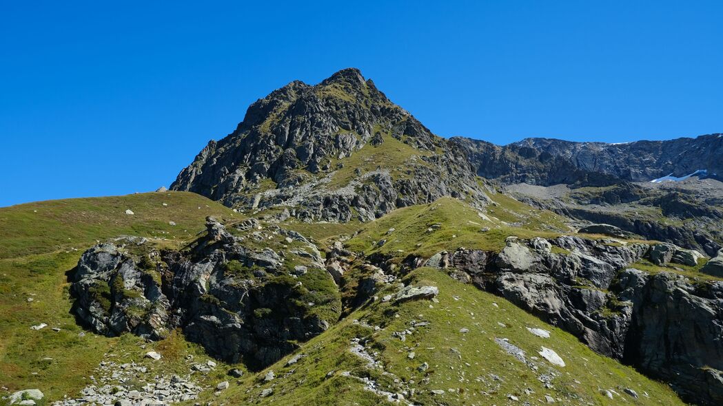 绝美山脉浮雕山麓风光，超清4K壁纸，3840x2160分辨率高清下载