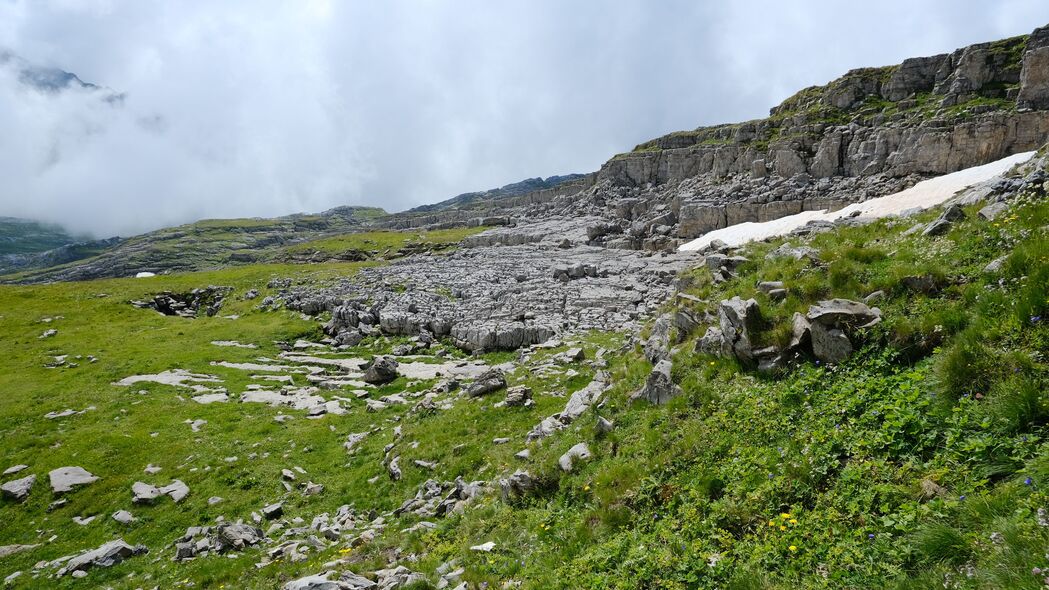 自然风光4K壁纸，山峦石韵，云海飘渺，高清3840x2160下载