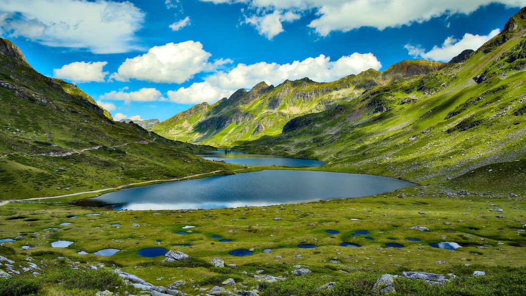 山湖云景，绝美自然4K壁纸，3840x2160高清背景图片，免费下载
