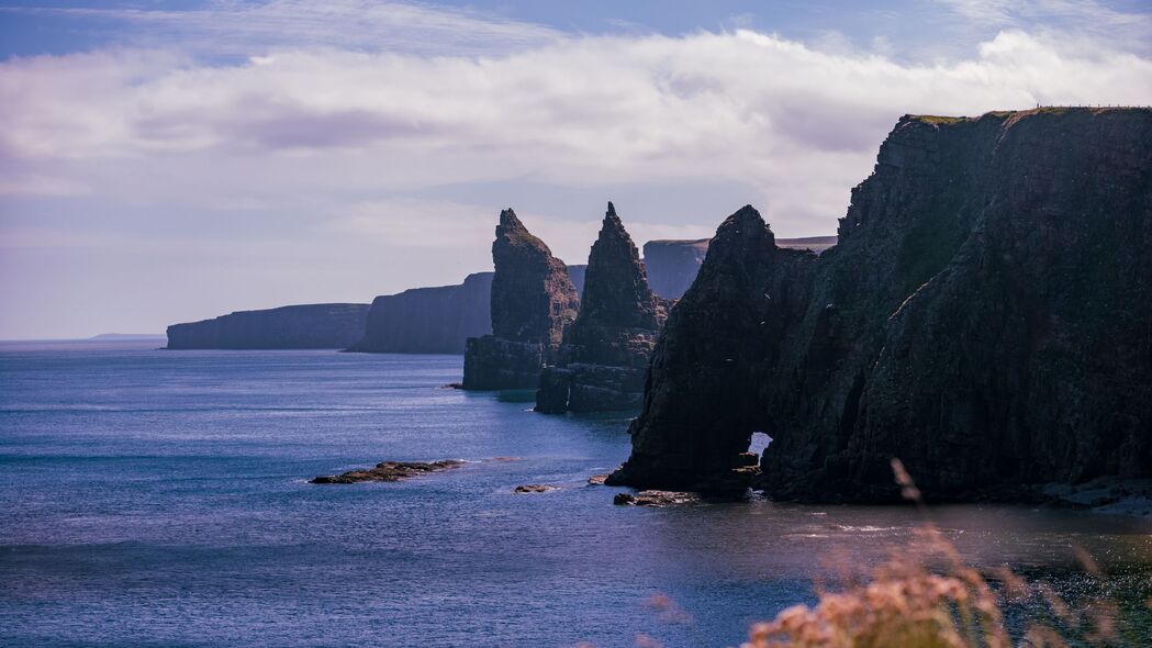 自然岩石海洋风光，4K高清壁纸下载，3840x2160分辨率绝美风景