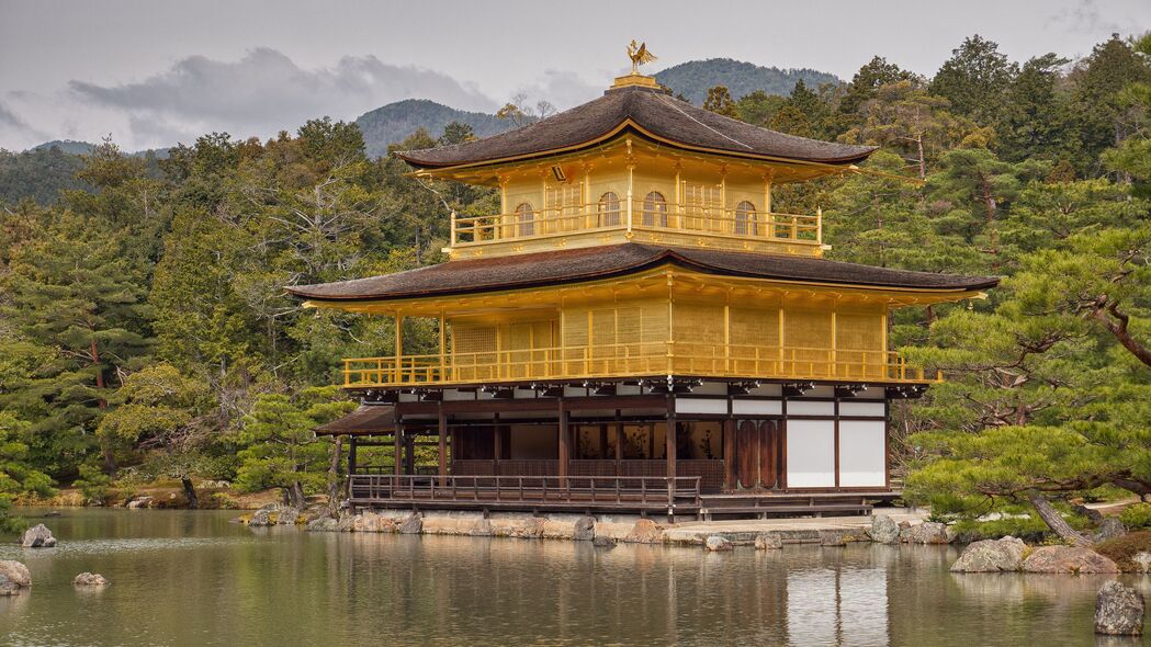 宝塔寺庙建筑水景，绝美4K壁纸，高清3840x2160分辨率，免费下载