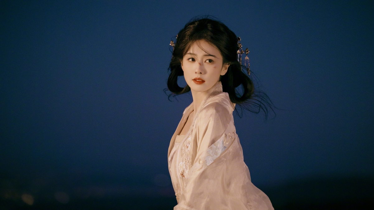 白鹿回眸，古风唯美4K美女壁纸，高清3840x2160免费下载