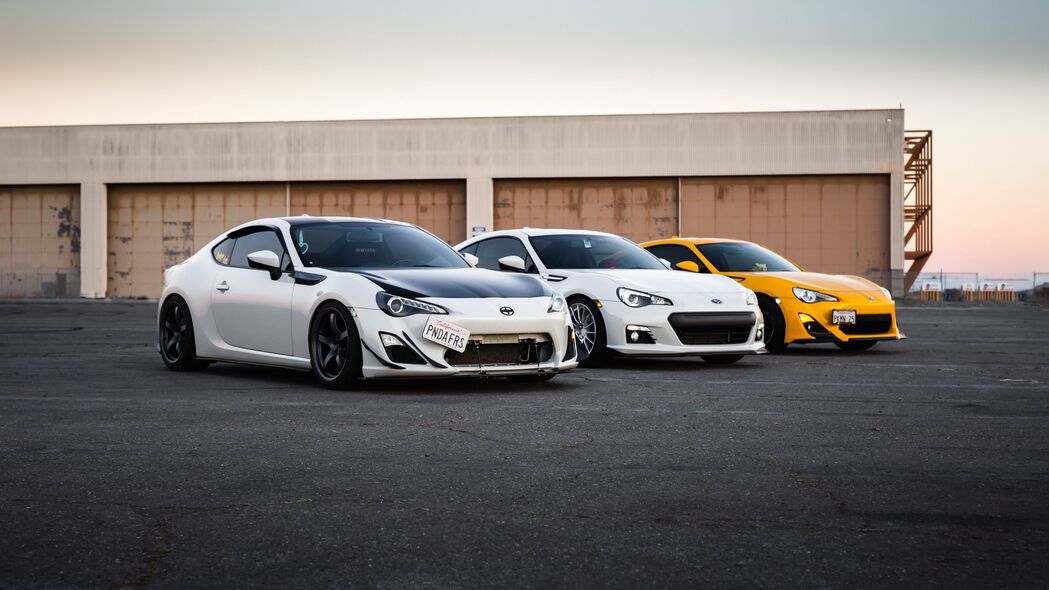 丰田GT86白色款惊艳亮相！超高清4K壁纸，3840x2160分辨率，细节尽在眼前！