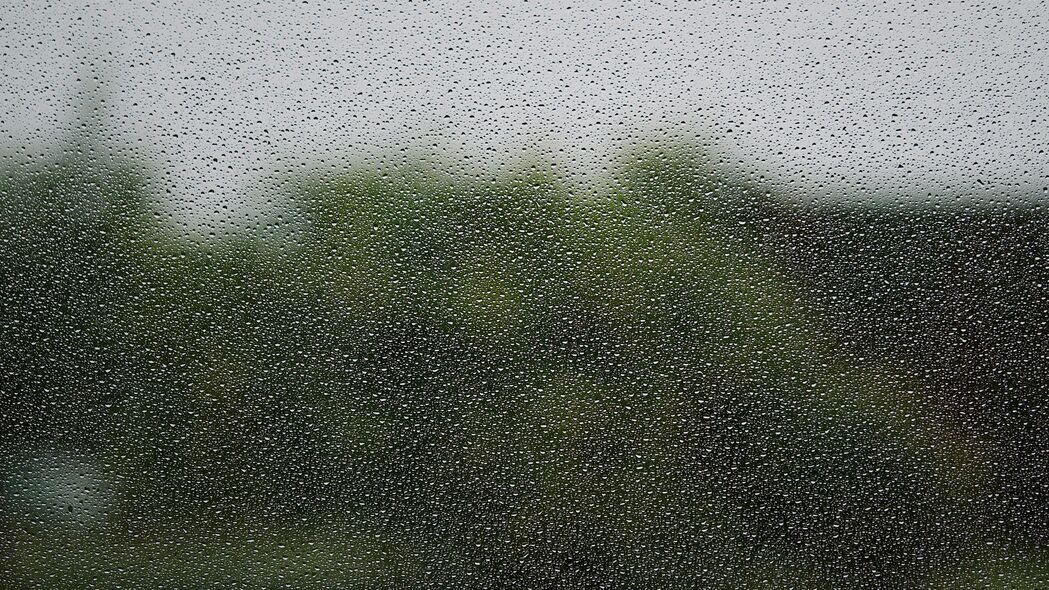 雨滴湿玻璃，模糊宏观之美，4K高清壁纸（3840x2160）下载