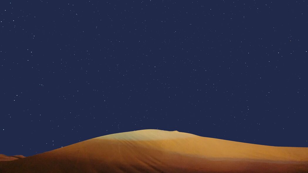 沙漠山丘星空，璀璨星星点亮夜间！绝美4K壁纸，高清3840x2160风景图片，一键下载，装点你的数字世界！