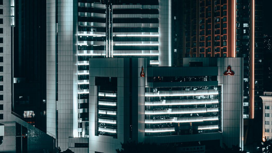 城市夜景鸟瞰，璀璨灯光下的建筑之美——4K高清壁纸下载（3840x2160）
