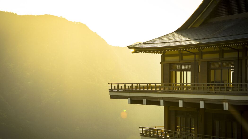 浅色宝塔建筑4K超清壁纸，3840x2160高清背景图片，一键下载美化桌面