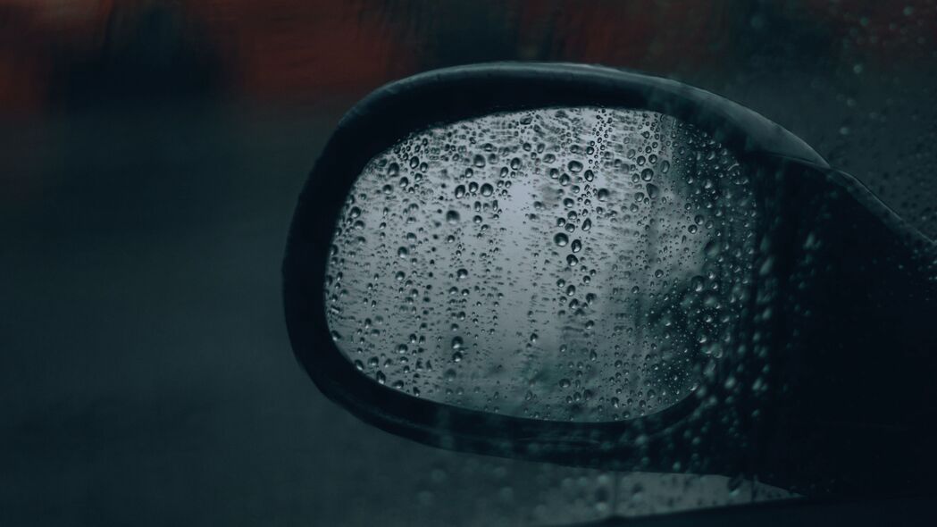 侧镜水滴微距，高清4K玻璃雨水壁纸，3840x2160超清背景图片下载