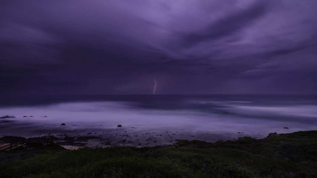 海岸雷暴，大海闪电震撼4K壁纸，超清3840x2160风景图片免费下载