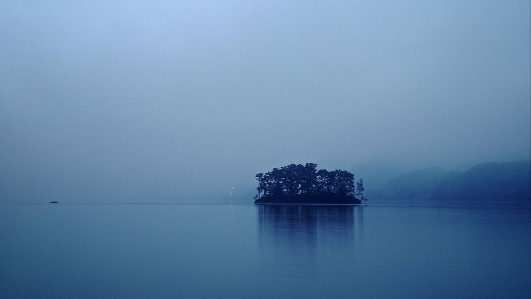 海洋岛屿黄昏美景，蓝色4K高清壁纸，3840x2160分辨率，免费下载
