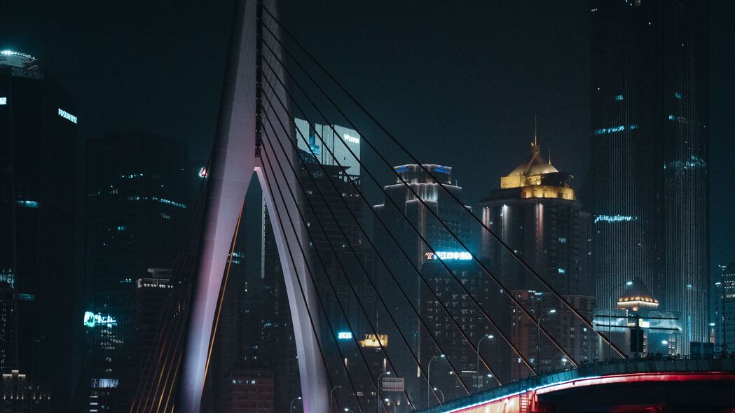 城市夜景桥梁建筑，璀璨灯光映辉煌——4K高清壁纸（3840x2160）免费下载