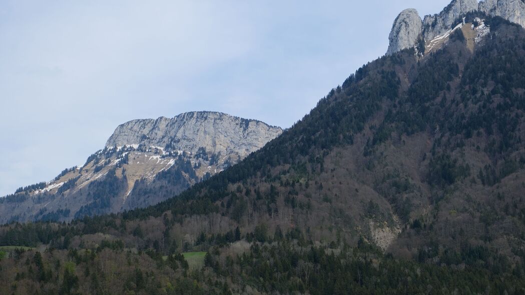 4K超高清山丘树木风景壁纸，3840x2160精美下载