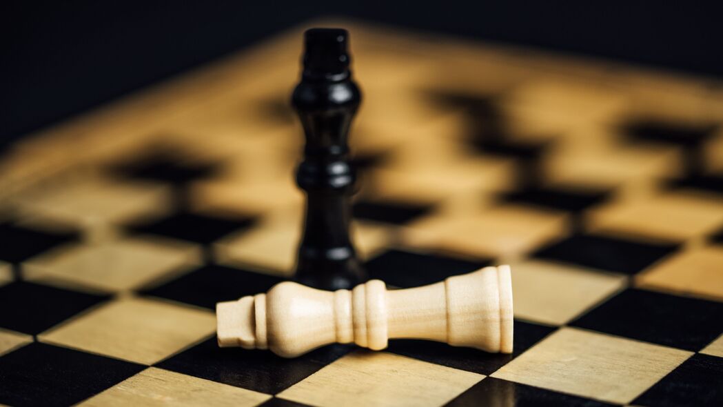 国际象棋4K高清壁纸，数字游戏主题，移动版3840x2160分辨率，免费下载！