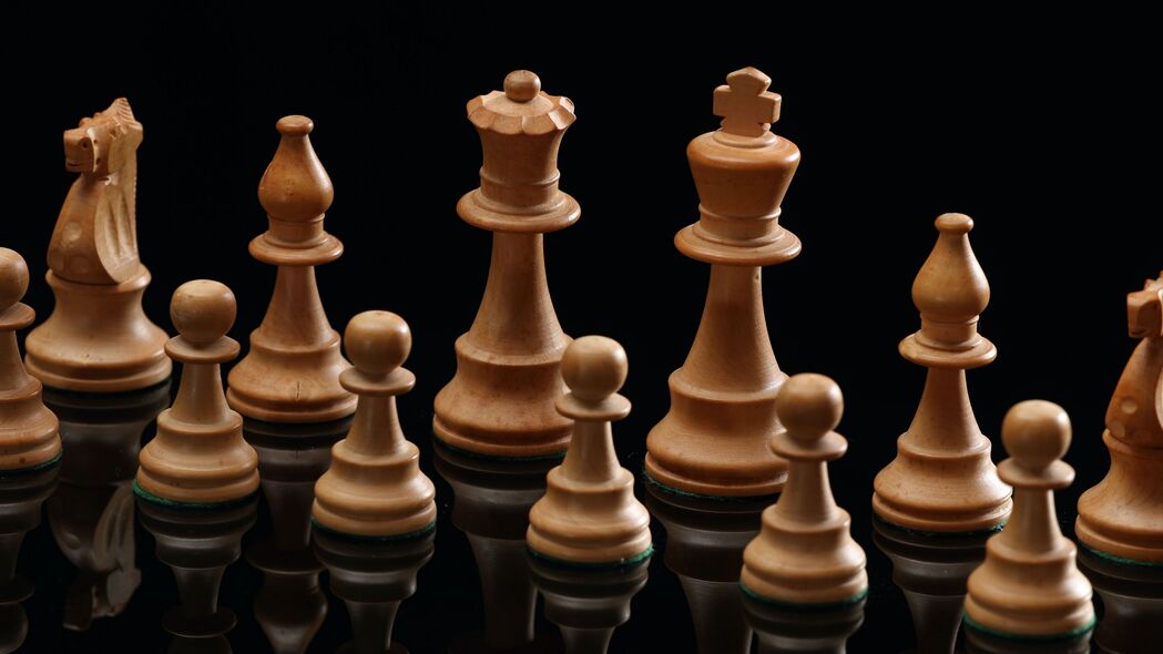 国际象棋4K壁纸，数字游戏与反射艺术，3840x2160超清背景图片下载